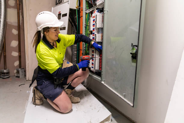 Best Local Electrician Companies  in Fox Crossing, WI